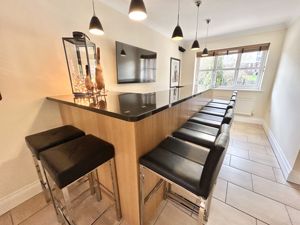 Photo 19- click for photo gallery